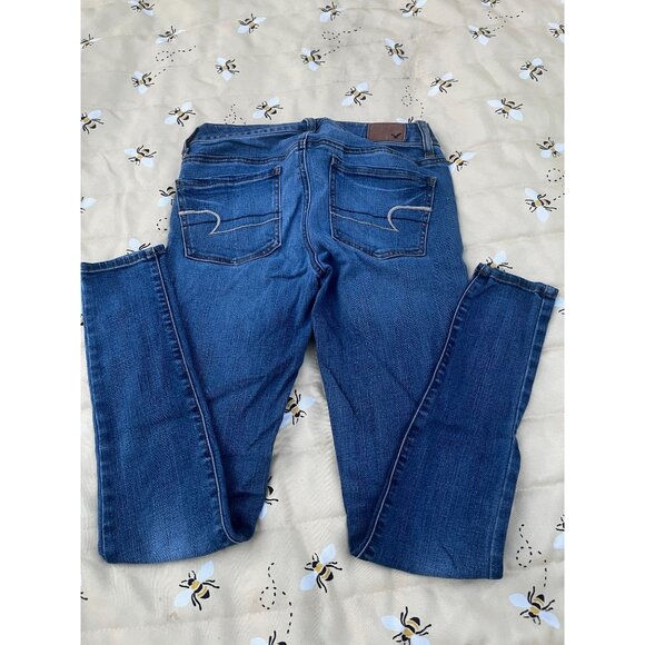 American Eagle Outfitters Super Stretch Jeggings Denim Jeans  Sz 2 - Picture 1 of 4